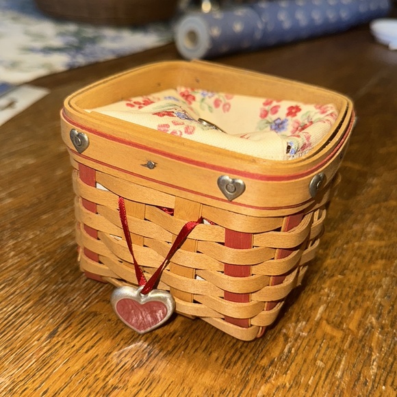 Vintage Longaberger 2002 Sweetheart Basket Complete Set - Picture 2 of 6